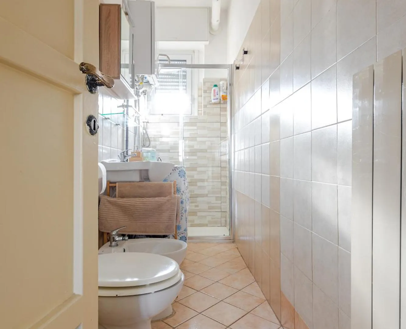 Modern Apartment Near Rogoredo Milan
