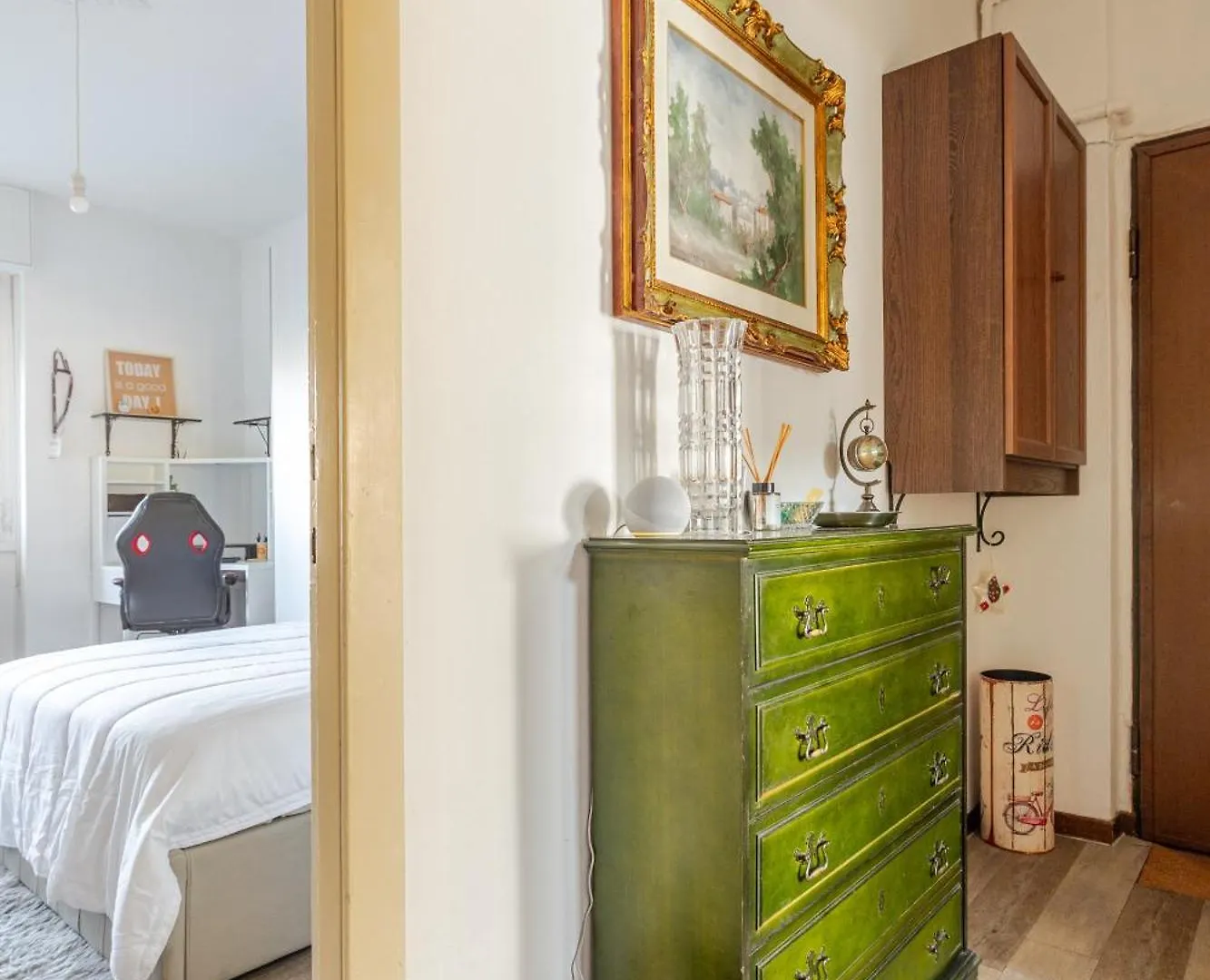 Modern Apartment Near Rogoredo Milano
