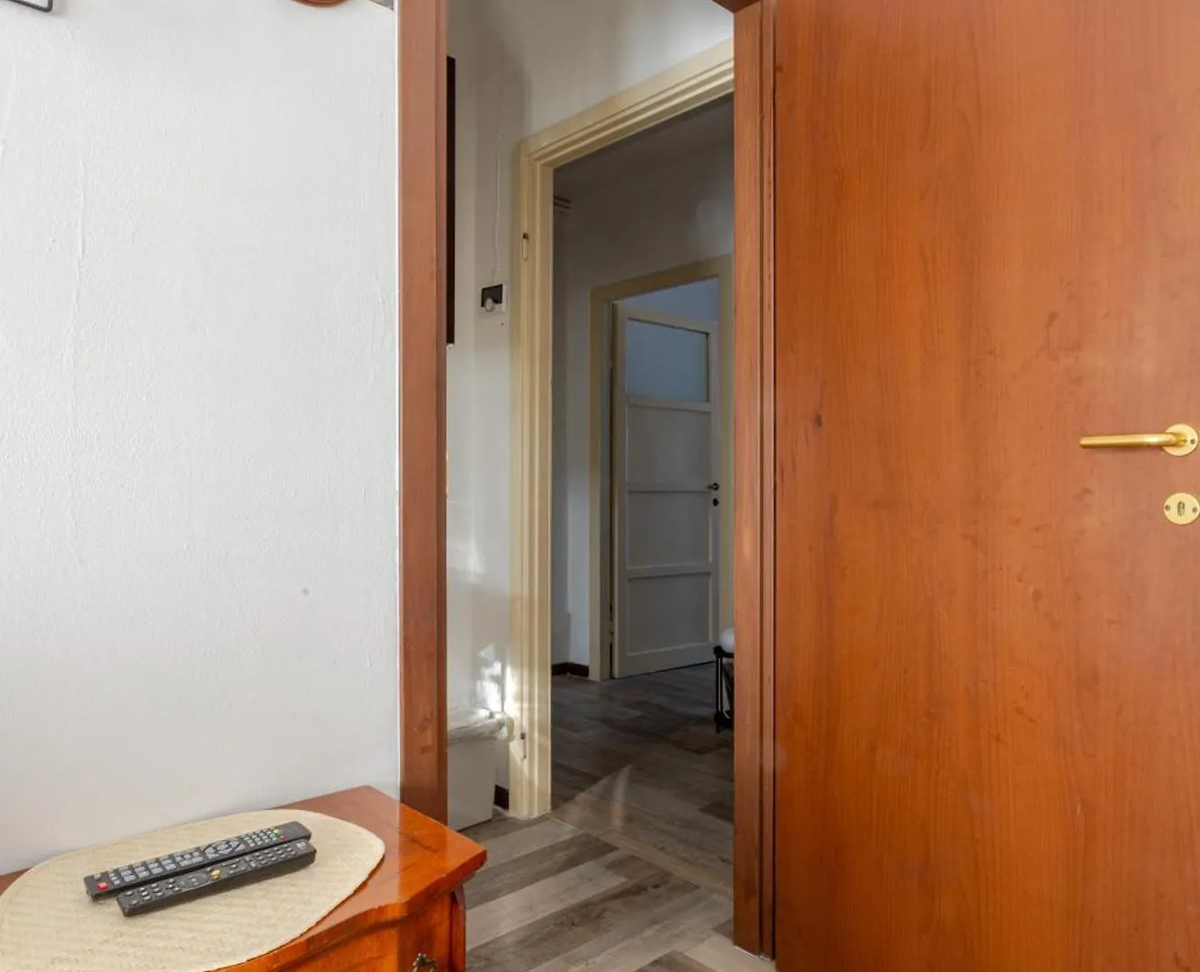 Modern Apartment Near Rogoredo Milano 0*,